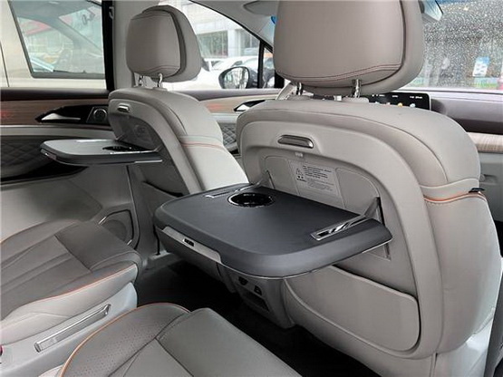 {線上娛樂}(东风风行游艇7座价格及配置)